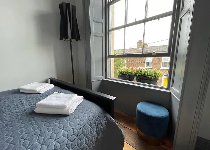 Old 'four Sisters' *