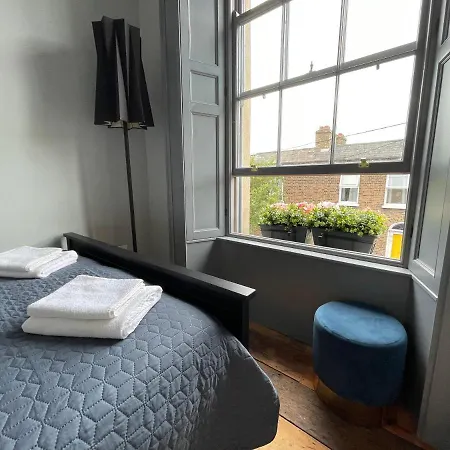 Old 'four Sisters' *