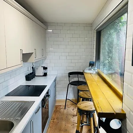 Old 'four Sisters' *