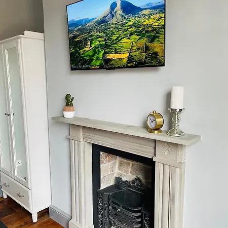 Old ‘four Sisters’ *