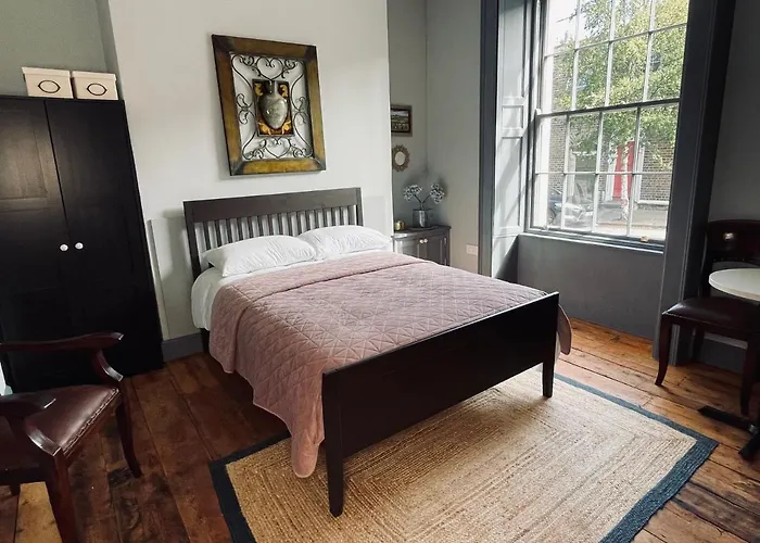 Semesterbostad Old 'four Sisters'