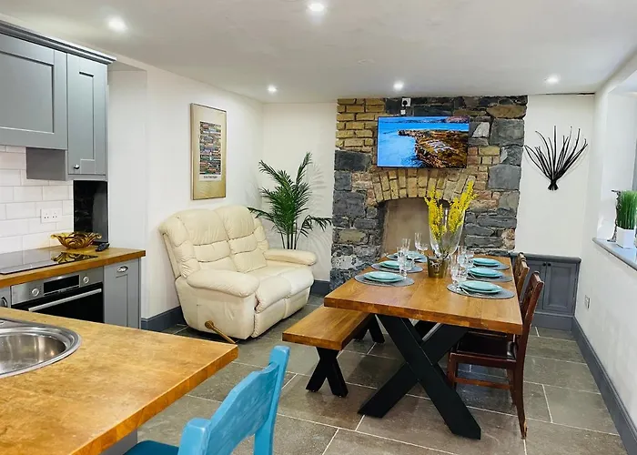 Old 'four Sisters' Casa vacanze *