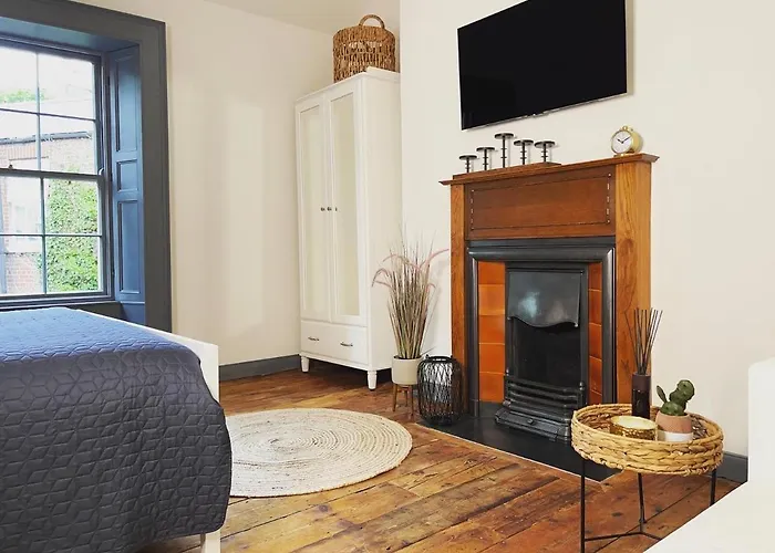 Semesterbostad Old 'four Sisters' *