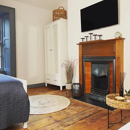 Tatil Evi Old 'four Sisters' *